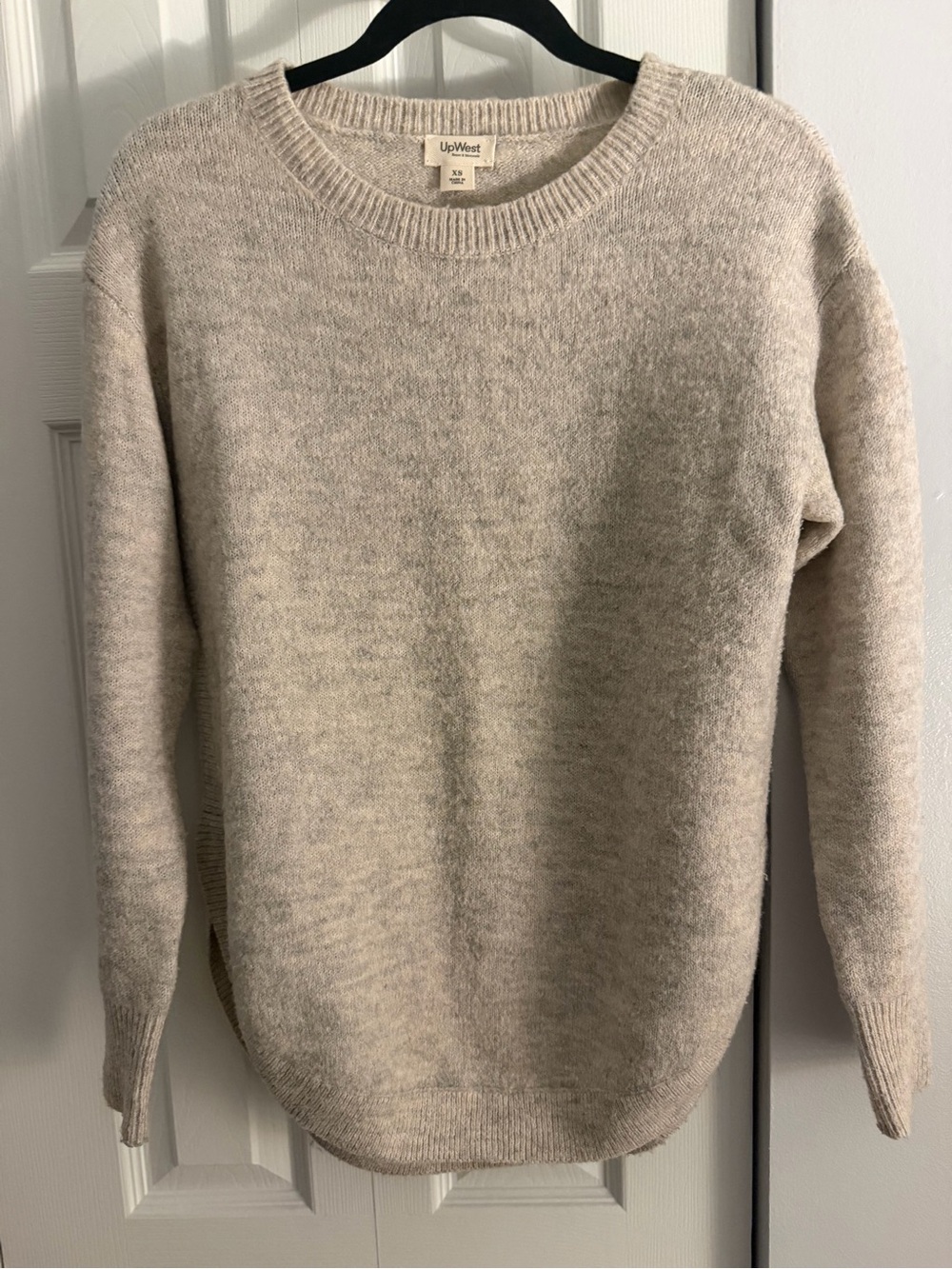 UpWest | Comfy Curved Hem Crewneck Gray Sweater | XS | Good